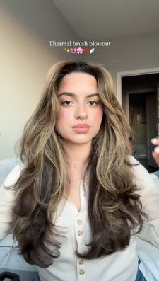 Instagram post by @latenightwithsara