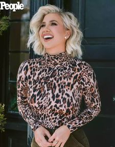 Instagram post by @lauramollphoto