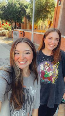 Instagram post by @laurynsquyres