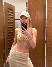 Instagram post by @leightonca