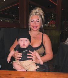 Instagram post by @lewie.bella