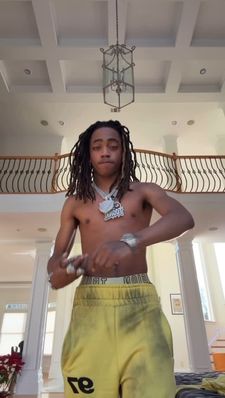 Instagram post by @liltoonk_