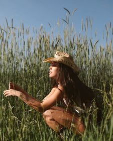 Instagram post by @lilybauer