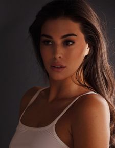 Instagram post by @lilybauer