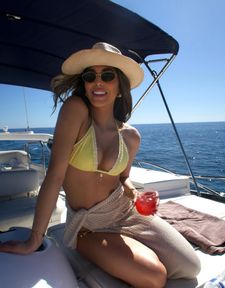 Instagram post by @lilybauer