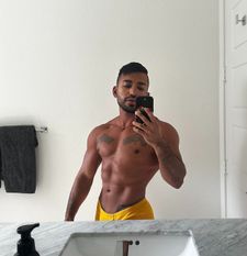 Instagram post by @liobee