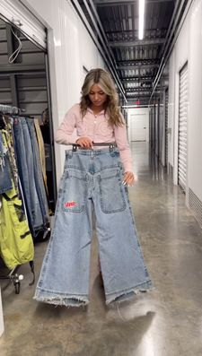 Instagram post by @littlemisssunshinneee