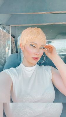 Instagram post by @littlemssred