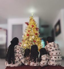 Instagram post by @lovebirdshatch