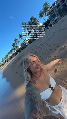 Instagram post by @lunalex