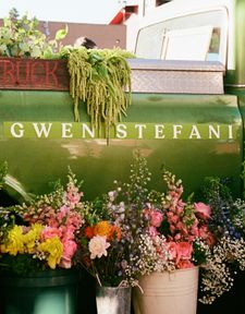 Instagram post by @mainstreetflowertruck