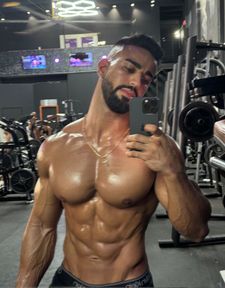 Instagram post by @mardingevargiz