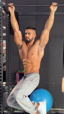 Instagram post by @mardingevargiz