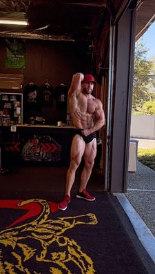 Instagram post by @mattpattisonphysique