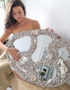 Instagram post by @melissamedinaart