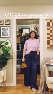 Instagram post by @midsizekimberlyanne