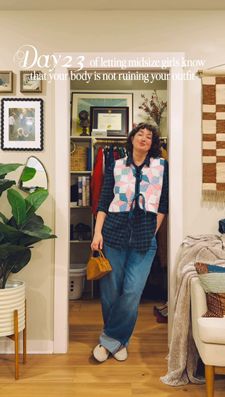 Instagram post by @midsizekimberlyanne