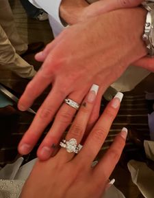 Instagram post by @mikki_duns