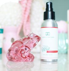 Instagram post by @misspettigrewreview