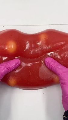 Instagram post by @mochipimplepopperasmr