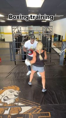 Instagram post by @modelmelissalee