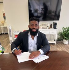 Instagram post by @moneymadu