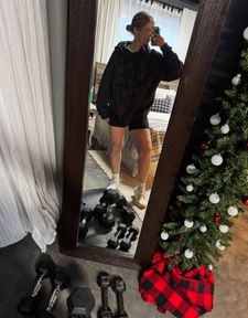 Instagram post by @nickibthomas