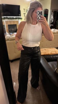 Instagram post by @nickibthomas