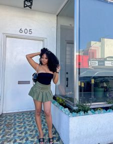 Instagram post by @nikikoburnett