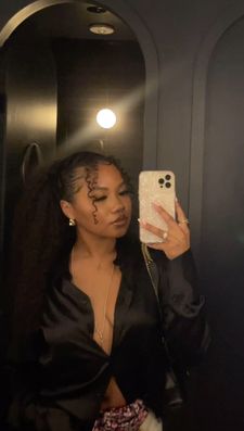 Instagram post by @nikikoburnett