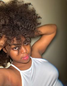 Instagram post by @nynie_balde