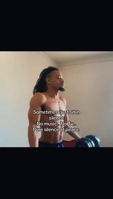 Instagram post by @officialdeedrizzy