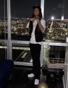 Instagram post by @officialmichaelepps