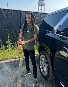 Instagram post by @officialmichaelepps