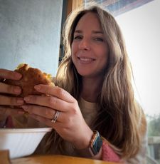 Instagram post by @paula_harrison25