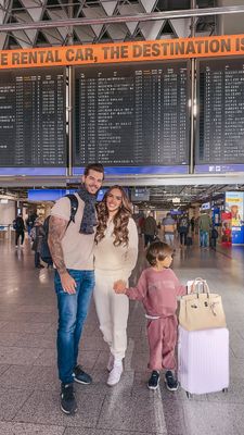 Instagram post by @pilotmadeleine