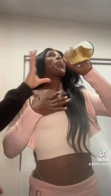 Instagram post by @pink_neinu