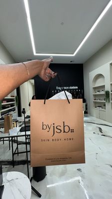 Instagram post by @rebeccaarianne