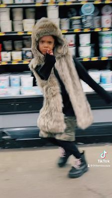 Instagram post by @redcarpetgirlz