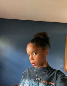 Instagram post by @redcarpetgirlz