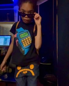 Instagram post by @redcarpetgirlz