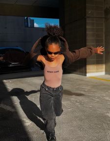 Instagram post by @redcarpetgirlz