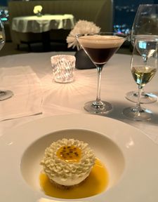 Instagram post by @samnsch