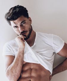 Instagram post by @santischiavo