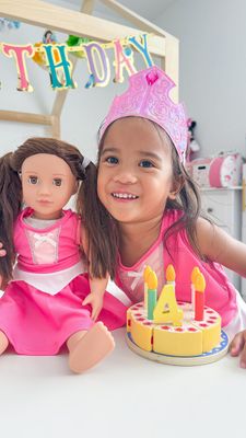 Instagram post by @seth_and_sofia