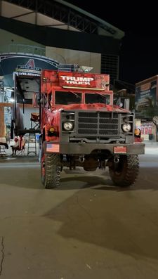 Instagram post by @shanalester