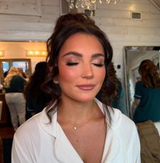 Instagram post by @shelbyannbell