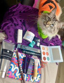 Instagram post by @shmoopyreviews