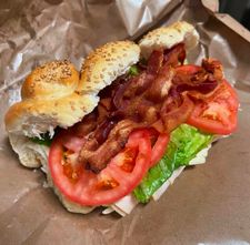 Instagram post by @snackinwithshels