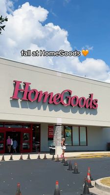 Instagram post by @stayathomegays